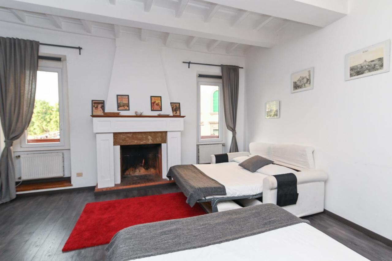 Gorgeous Trastevere Loft On The River Rome Exterior photo