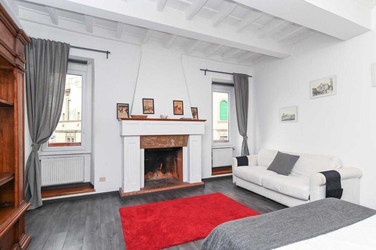 Gorgeous Trastevere Loft On The River Rome Exterior photo